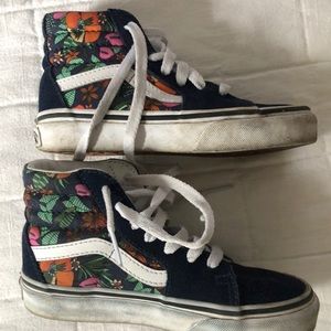 Tropical flower uni sex vans. Size 12 kids